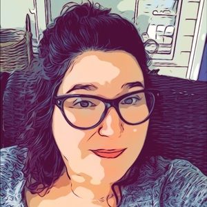 Meet your Posher, Julia marie